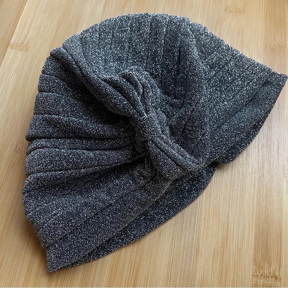 Metallic Silver/Black Turban